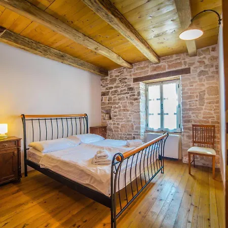 Enchanting With Beautiful Stone Architecture Villa *