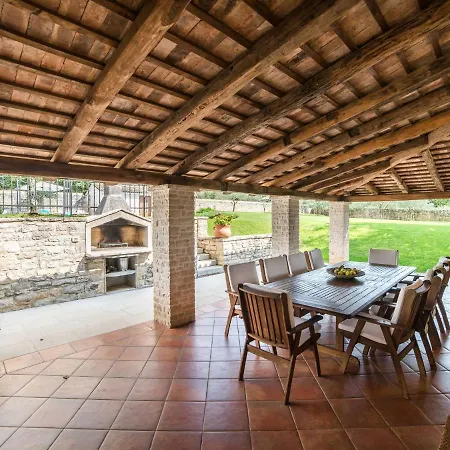 Enchanting With Beautiful Stone Architecture Sveti Lovrec Pazenaticki