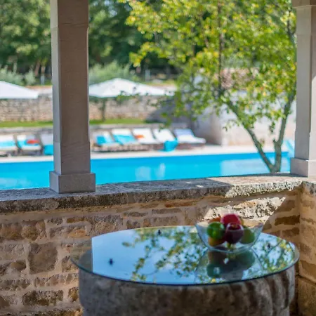 Villa Enchanting With Beautiful Stone Architecture *